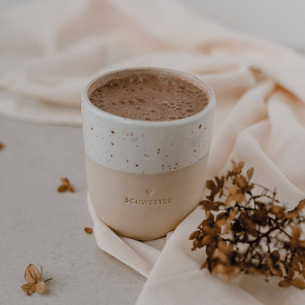 Schwester | Becher