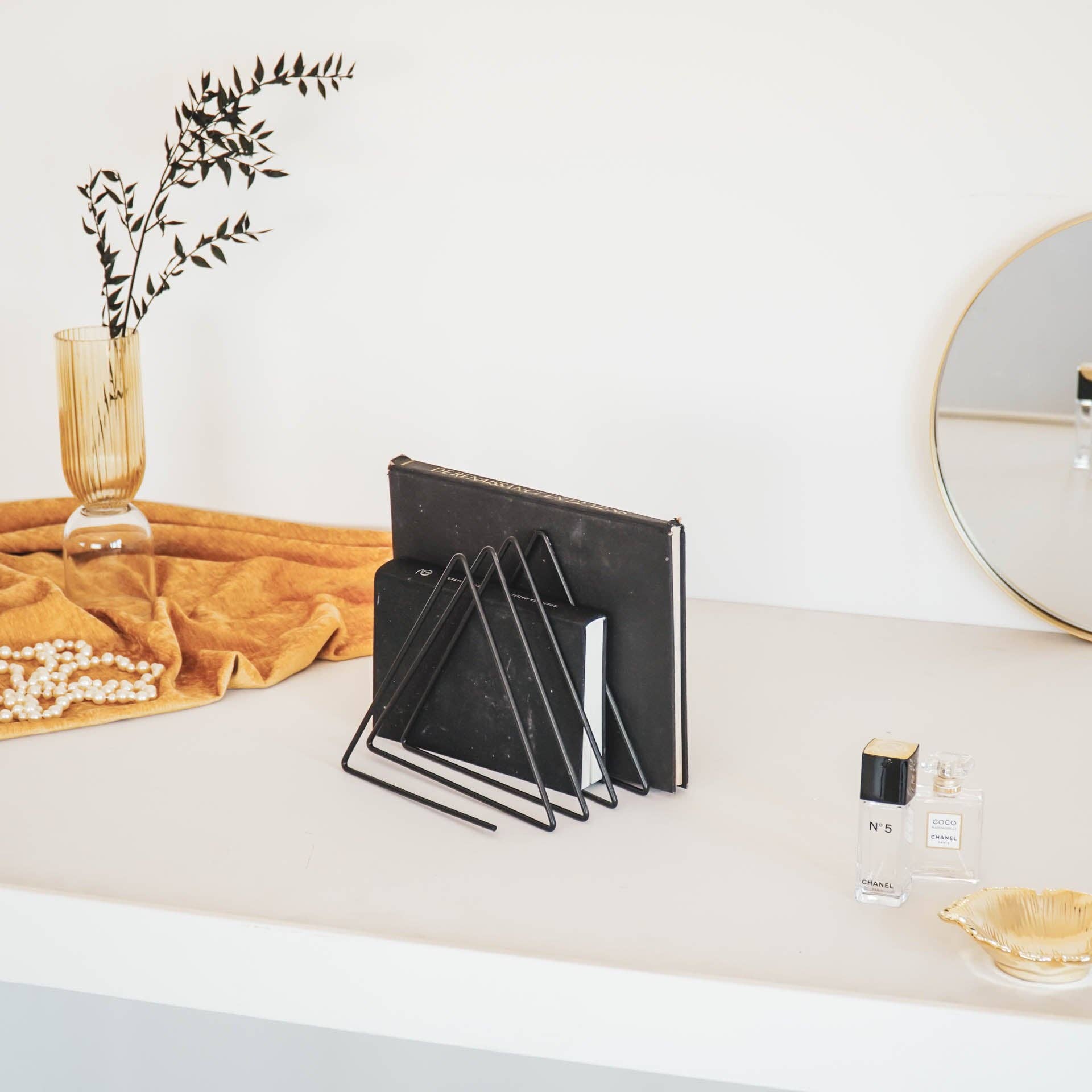 Organizer aus Metall, Schwarz